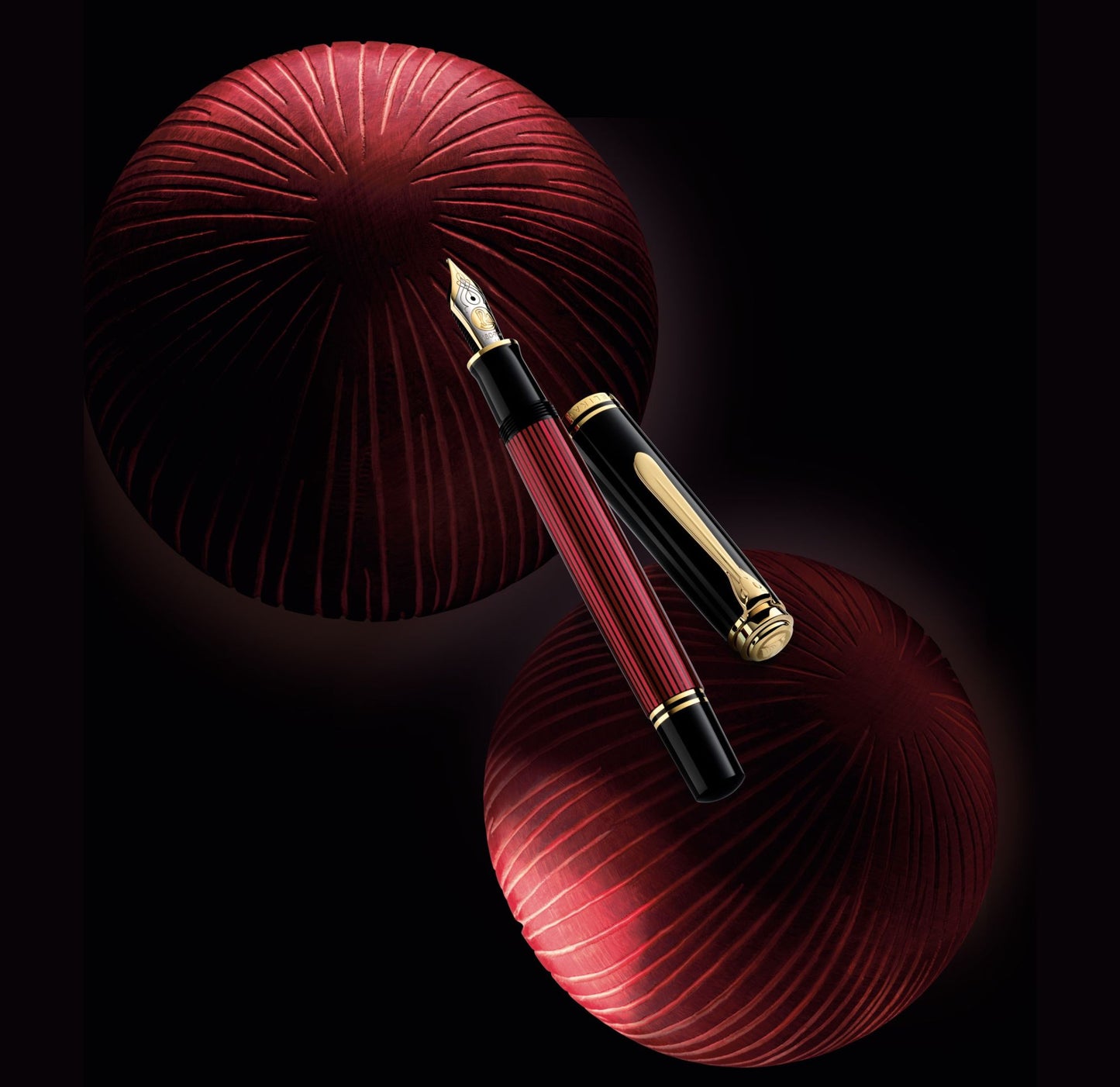 Pelikan M800 Fountain Pen Souverän® Black-Red M 816625