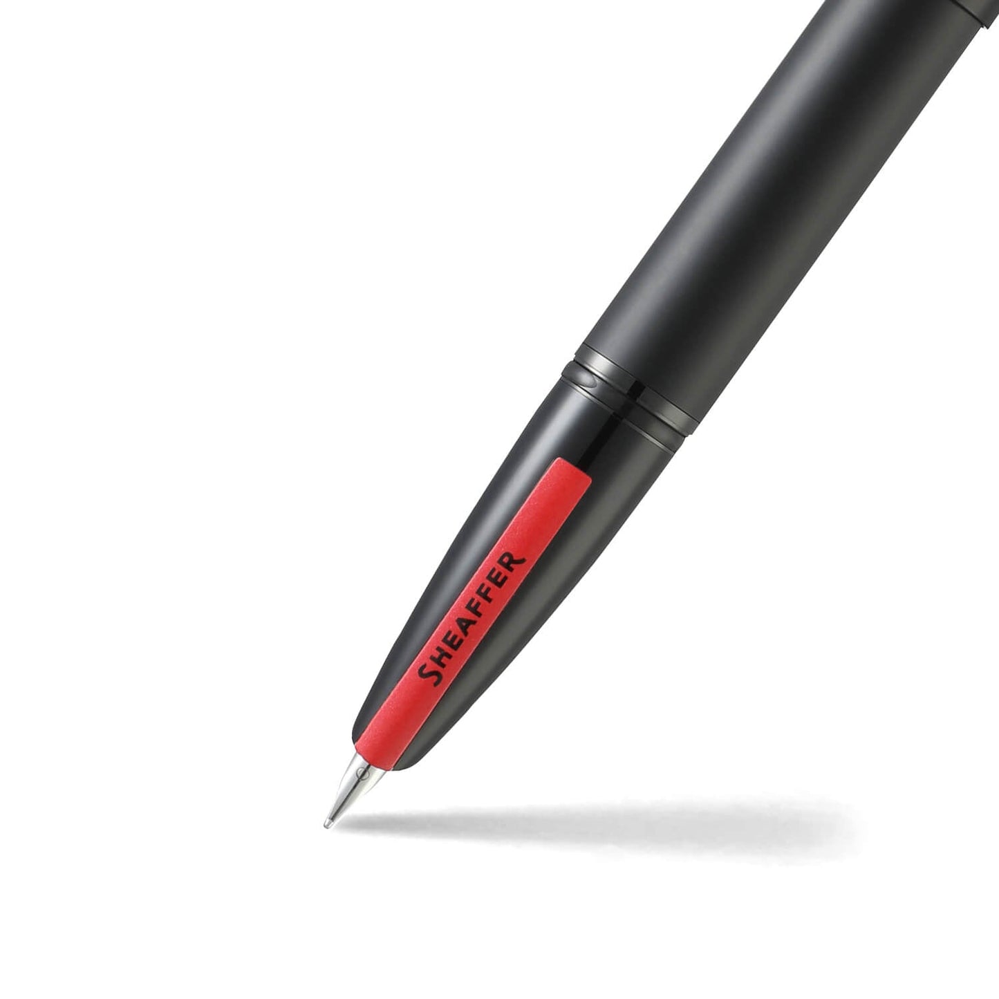 Sheaffer Icon E9108 Matte Black Lacquer with Red PVD Trims Medium Fount E0910853
