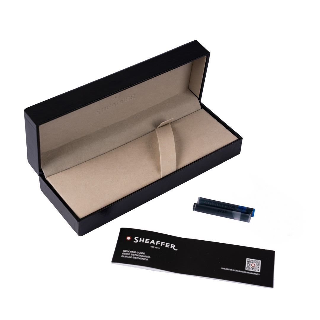 Sheaffer Icon E9108 Matte Black Lacquer with Red PVD Trims Medium Fount E0910853
